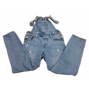 Vintage Levi’s womens denim overalls Bibs size Small light blue denim wash